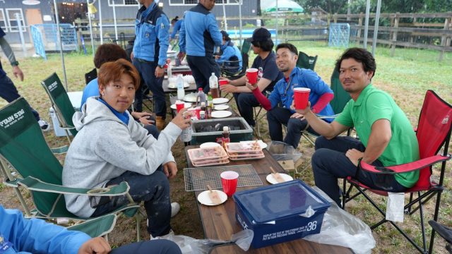 飲!
